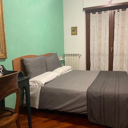 피우미치노 Bb Nuova Fiera Di Roma B&B 외부 사진