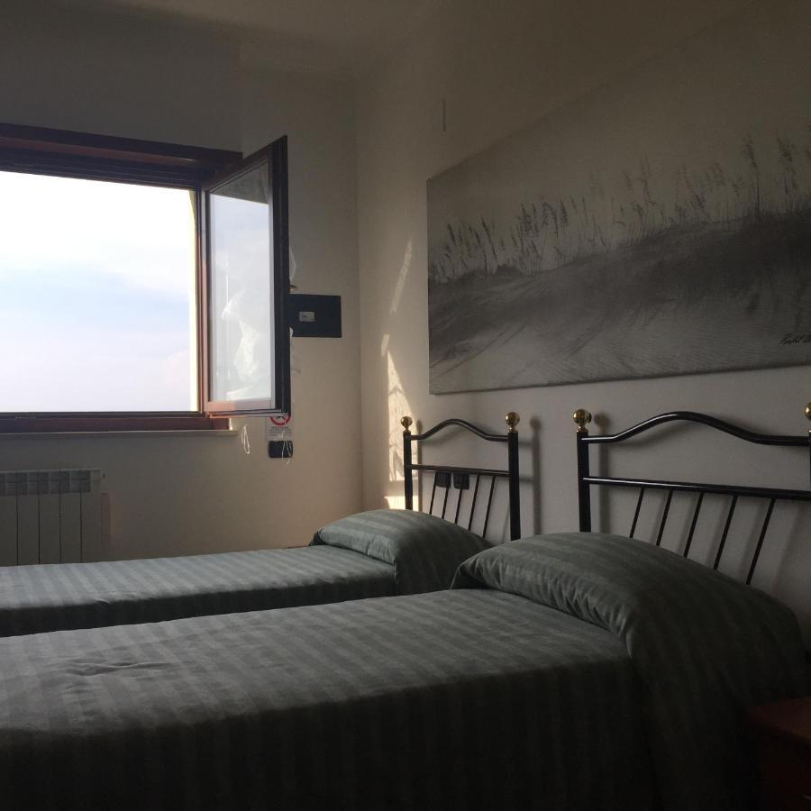 피우미치노 Bb Nuova Fiera Di Roma B&B 외부 사진